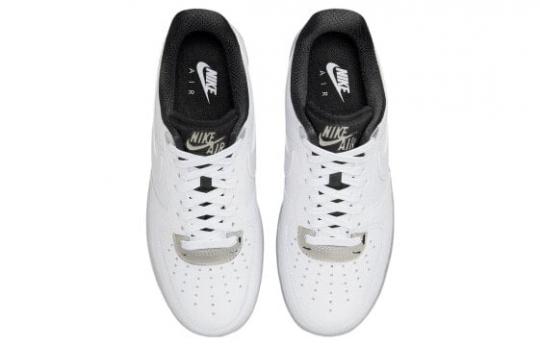 Кроссовки Nike Air Force 1 '07 Se White Chrome Women's DX6764-100