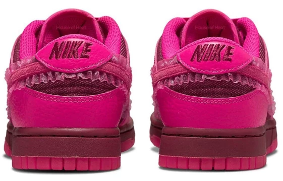 Для треккинга Nike Dunk Low Valentine's Day 2022 Women's DQ9324-600