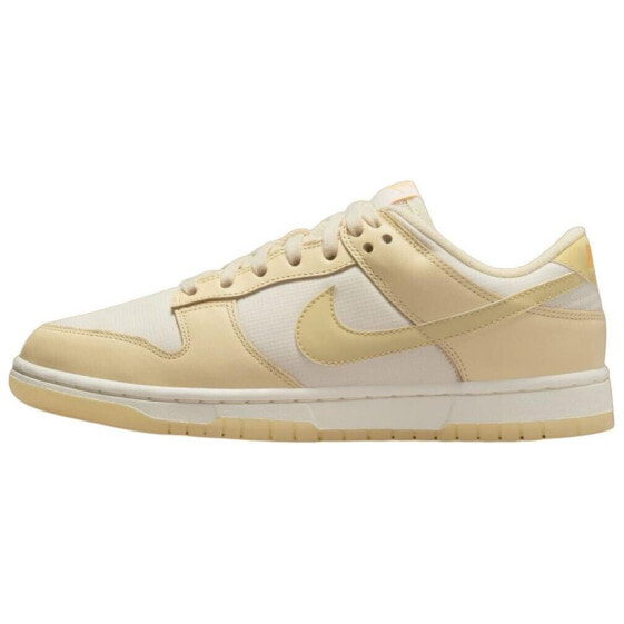 Кроссовки Nike Dunk Low 'Team Gold' Women's FZ2552-100