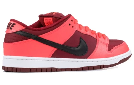 Для треккинга Nike SB Dunk Low Laser Crimson 304292-606