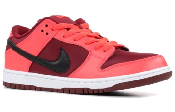 Для треккинга Nike SB Dunk Low Laser Crimson 304292-606