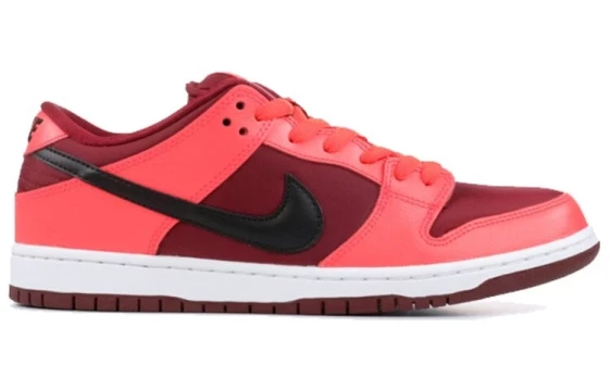 Для треккинга Nike SB Dunk Low Laser Crimson 304292-606