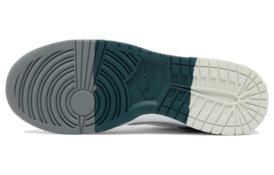 Nike Sb Dunk Low Pro Triple Black FJ1674-001