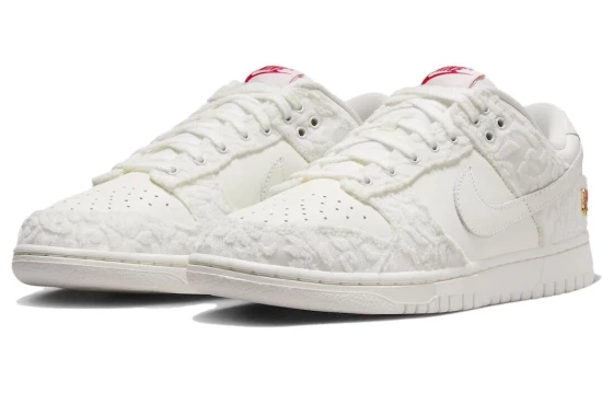 Для треккинга Nike Dunk Low Give Her Flowers "Women's" FZ3775-133