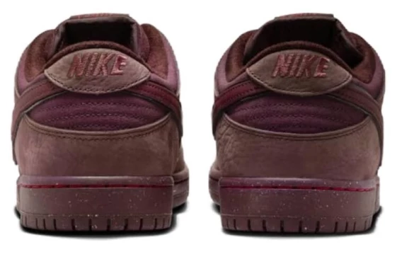 Для треккинга Nike SB Dunk Low 'City Of Love Burgundy Crush' FN0619-600