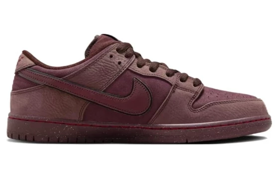 Для треккинга Nike SB Dunk Low 'City Of Love Burgundy Crush' FN0619-600