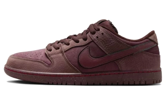 Для треккинга Nike SB Dunk Low 'City Of Love Burgundy Crush' FN0619-600