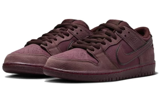 Для треккинга Nike SB Dunk Low 'City Of Love Burgundy Crush' FN0619-600