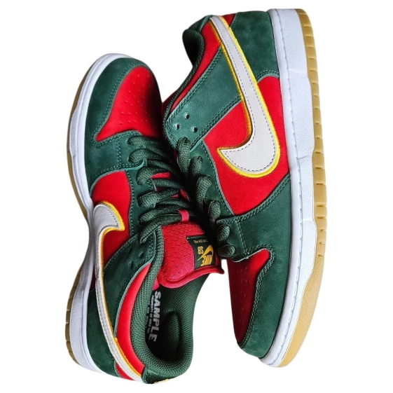 Для треккинга Nike SB Dunk Low PRM "Seattle Supersonics" FZ1287-300