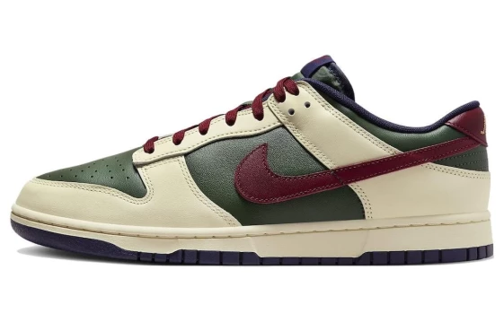 Для треккинга Nike Dunk Low Retro From Nike To You Fir Green FV8106-361