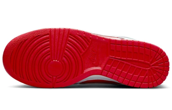 Nike SB Dunk Low 'City Of Love Burgundy Crush' FN0619-600