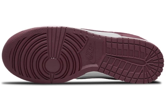 Для треккинга Nike Dunk Low Bordeaux Women's DD1503-108