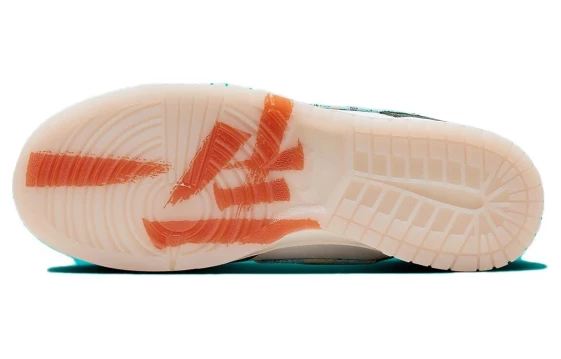 Для треккинга Nike Dunk Low Hoops Fireball HF5693-141