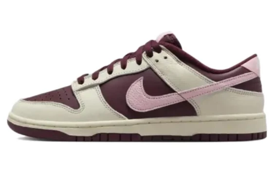 Для треккинга Nike Dunk Low Retro Prm Valentine's Day 2023 DR9705-100