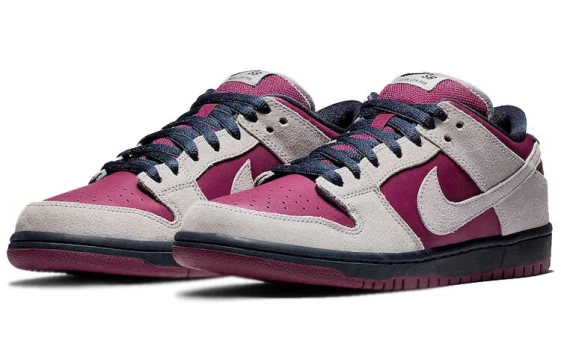 Для треккинга Nike Sb Dunk Low Atmosphere Grey True Berry BQ6817-001