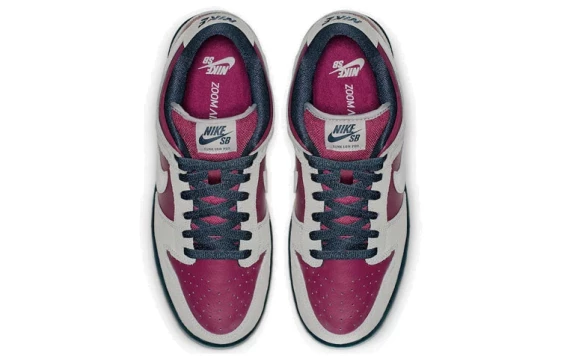 Для треккинга Nike Sb Dunk Low Atmosphere Grey True Berry BQ6817-001