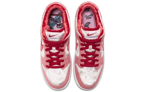 Для треккинга Nike SB Dunk Low StrangeLove CT2552-800