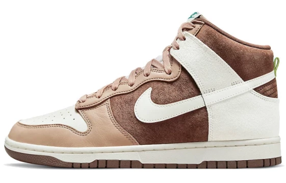 Для треккинга Nike Dunk High Light Chocolate DH5348-100