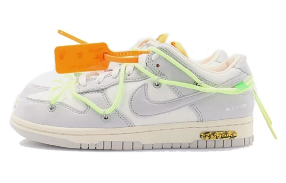 Nike Dunk Anti-Slip And Wear-Resistant Lightweight Low-Top Skateboard Shoes Women's Blue White FZ6770-001(Team571-狂欢笔记)