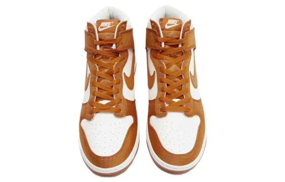 Для треккинга Nike Dunk High Monarch DV7223-800