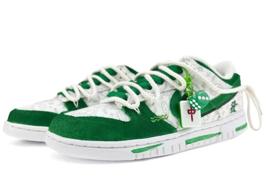 Nike Dunk Anti-Slip Wear-Resistant Low-Top Skateboard Shoes Unisex White Green HV5980-231 (Team676-扁豆)