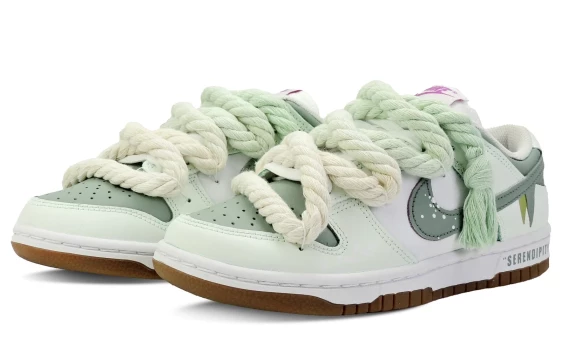 Для треккинга Nike Dunk High Prm Shield 684805-001