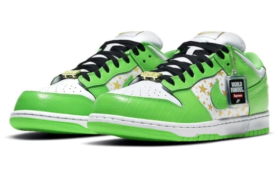 Для треккинга Nike SB Dunk Low Supreme Stars Mean Green 2021 DH3228-101