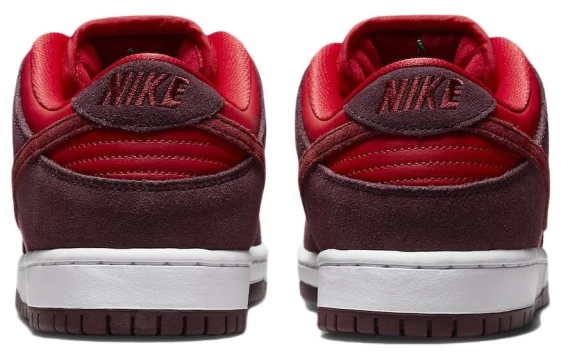 Для треккинга Nike Sb Dunk Low Cherry DM0807-600