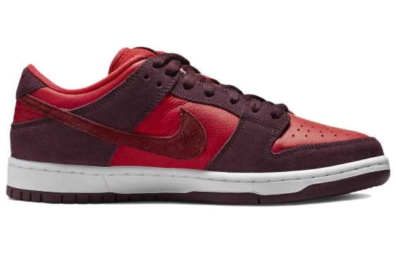 Для треккинга Nike Sb Dunk Low Cherry DM0807-600