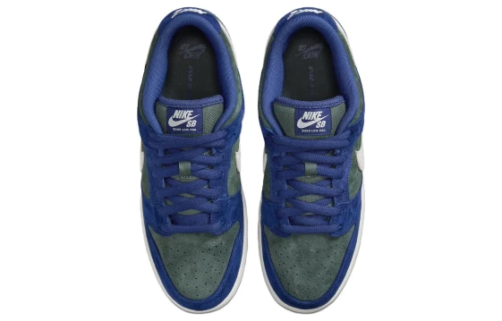 Для треккинга Nike SB Dunk Low Deep Royal Blue HF3704-400