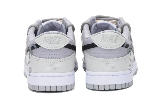 Nike Dunk Skateboard Shoes Unisex White Black IB2990-100