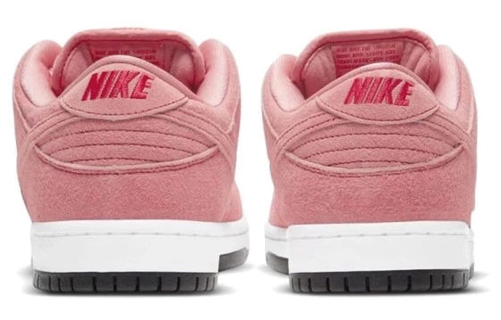 Для треккинга Nike Sb Dunk Low Pink Pig CV1655-600