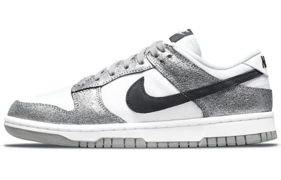 Для треккинга Nike Dunk Low Golden Gals Metallic Silver Women's DO5882-001