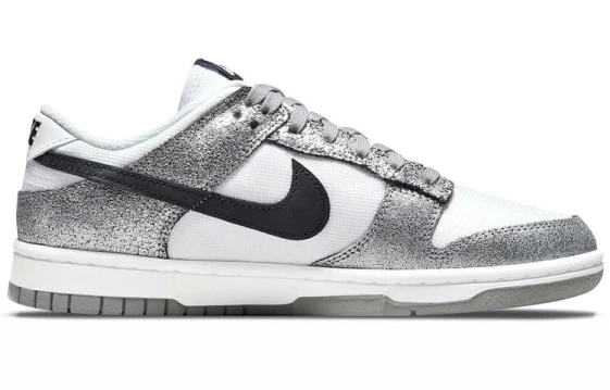 Для треккинга Nike Dunk Low Golden Gals Metallic Silver Women's DO5882-001