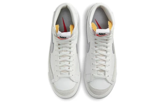 Кроссовки Nike Blazer Mid 77 White Silver Metallic Women's CZ1055-112