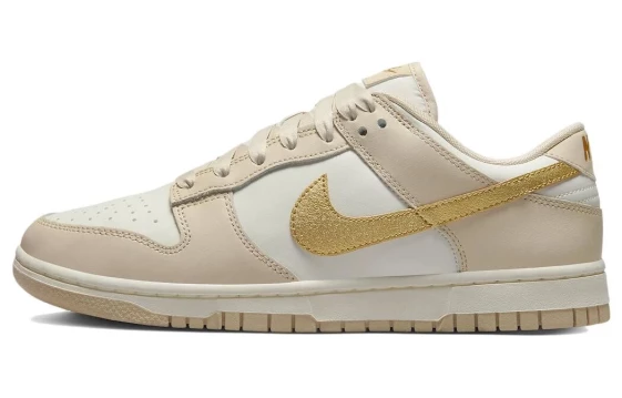 Для треккинга Nike Dunk Low Phantom Metallic Gold Women's DX5930-001