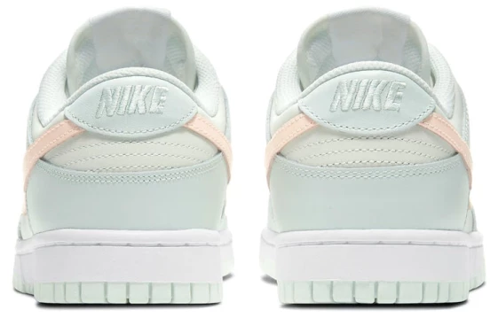 Для треккинга Nike Dunk Low Barely Green Women's DD1503-104