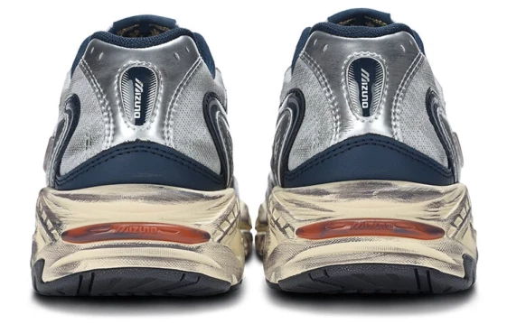 Кроссовки Mizuno Adventure Grey White D1GH230106