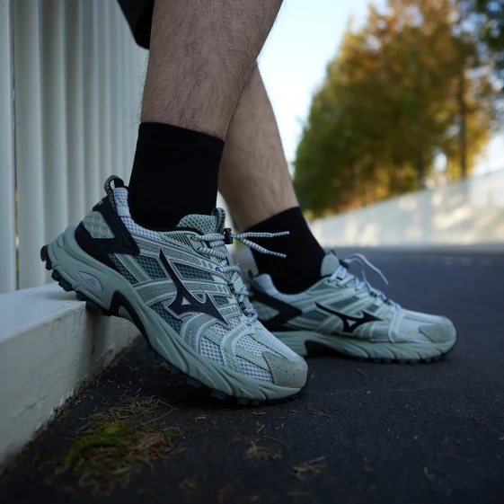 Кроссовки Mizuno Fiyi Tl 'Wheat Beige Black' D1GH240904