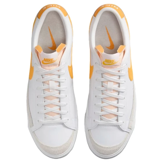 Кроссовки Nike Blazer Low '77 Vintage 'White University Gold' DA6364-112