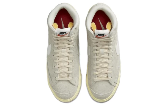 Кроссовки Nike Blazer Mid 77 Vintage Light Bone Alabaster Women's DV7006-001