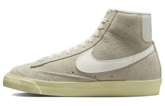 Кроссовки Nike Blazer Mid 77 Vintage Light Bone Alabaster Women's DV7006-001