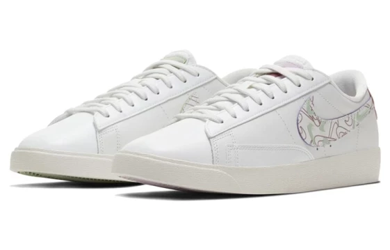Кроссовки Nike Blazer Low Valentine's Day Women's CT5750-100