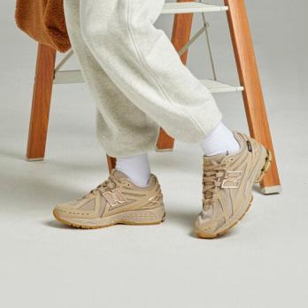 Для бега New Balance 1906R Cordura Desert Tan M1906RT