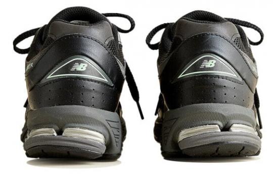 Для бега New Balance 2002R Black Silver Green M2002RLD