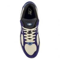 Для бега New Balance 2002R Light Cream Purple M2002RG