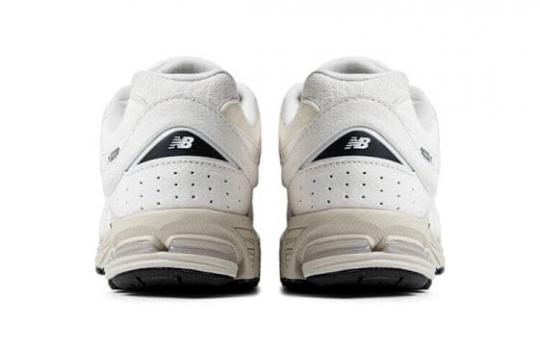 Для бега New Balance 2002R White Pack M2002RSW