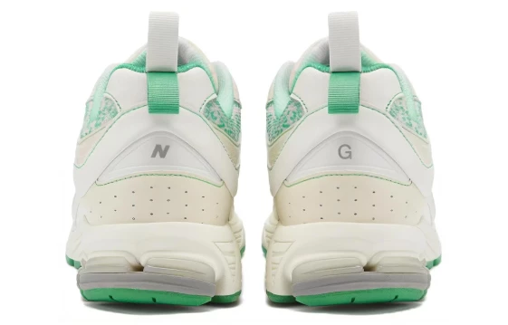 Для бега New Balance 2002R Ganni Turtledove M2002RGC