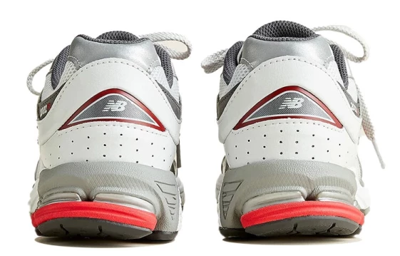 Для бега New Balance 2002R Silver Metallic Team Red M2002RLB