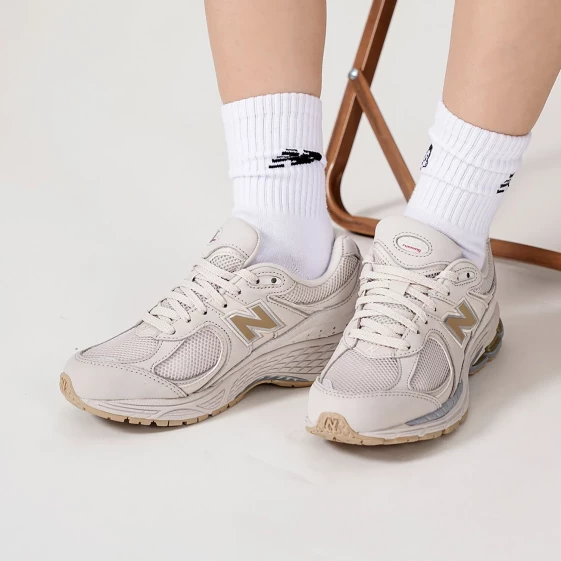 Для бега New Balance 2002R White Beige ML2002R3